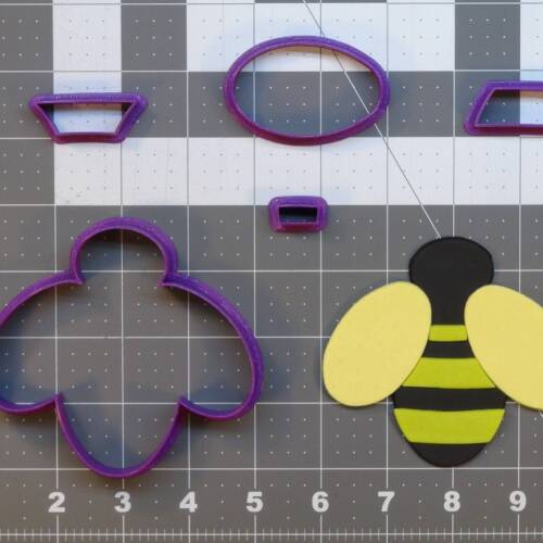Bee 266-B576 Cookie Cutter Set