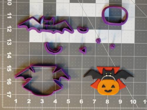 Halloween - Spooky Ghost 266-D846 Cookie Cutter Set 4 inch