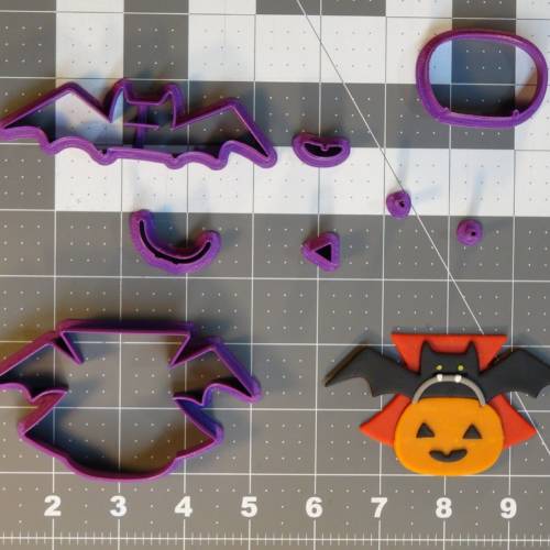 Halloween - Spooky Ghost 266-D846 Cookie Cutter Set 4 inch